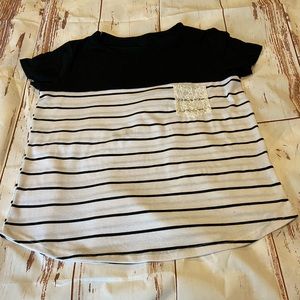 Adorable black and white tee